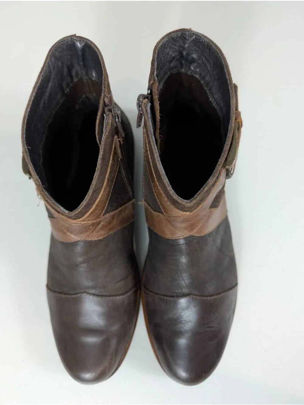 Naot Brown Leather Ankle Boots with Buckle & Side Zipper Closure women's size 7